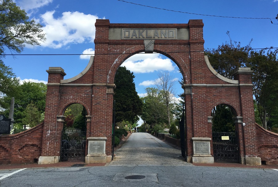 Oakland Avenue Entrance Gate Constructed
